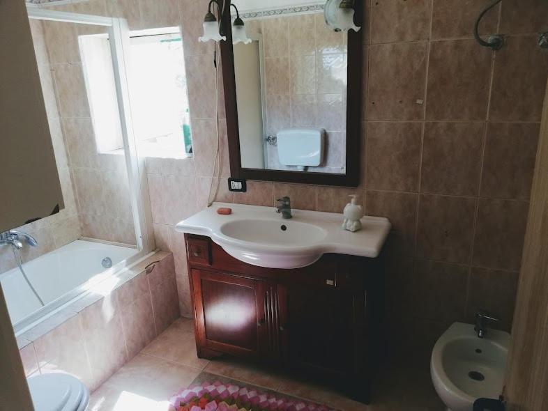 La Casa In Campagna Di Ottavia อเลซิโอ ภายนอก รูปภาพ